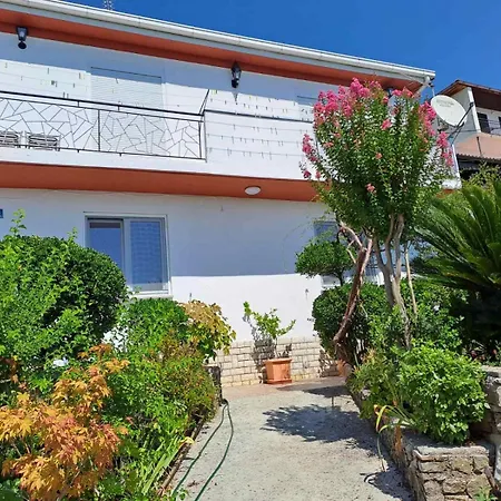 Apartamento Seaview Tajm Garden & Private Parking Opatija